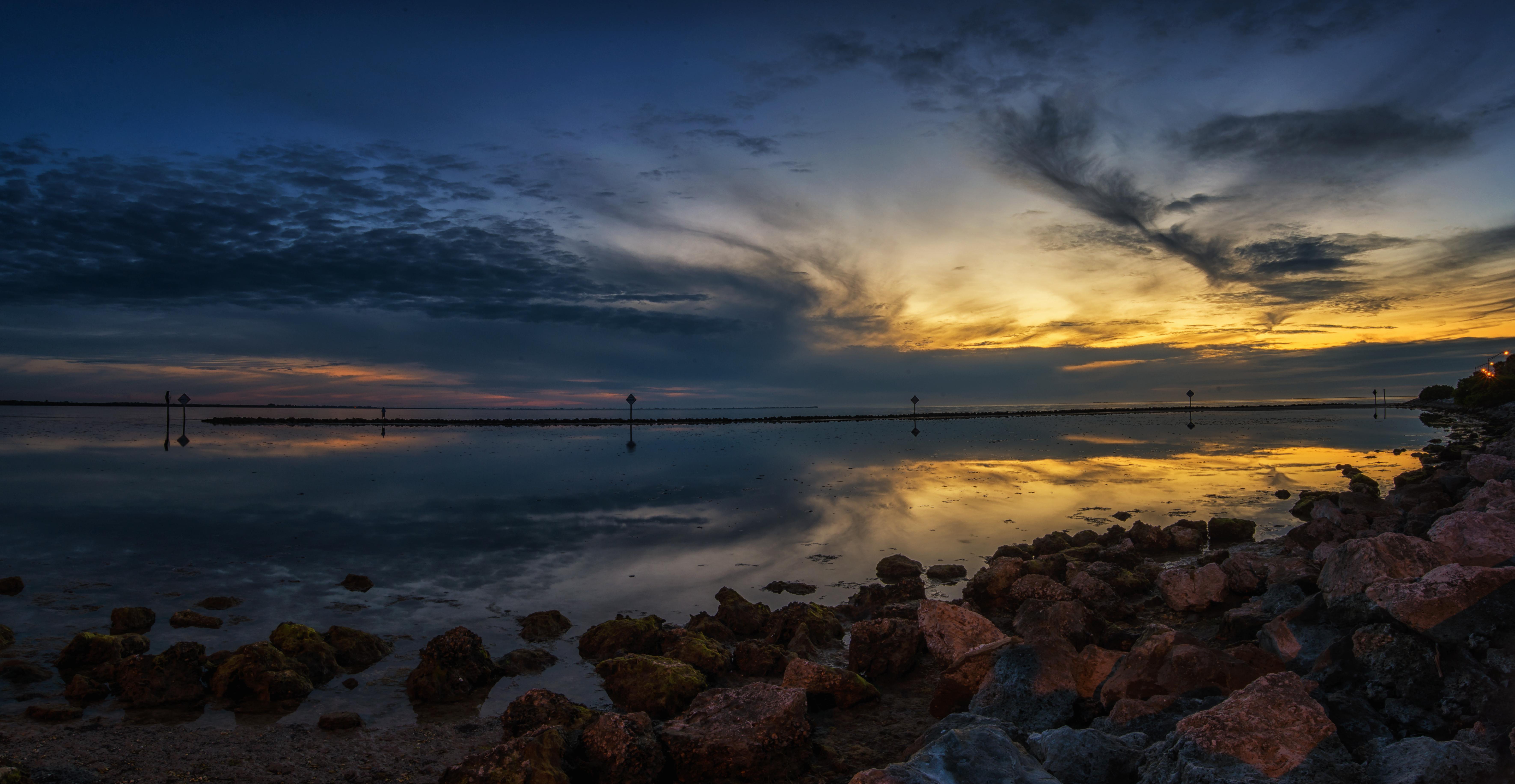 Skyway Sky Panorama (28042699339).jpg