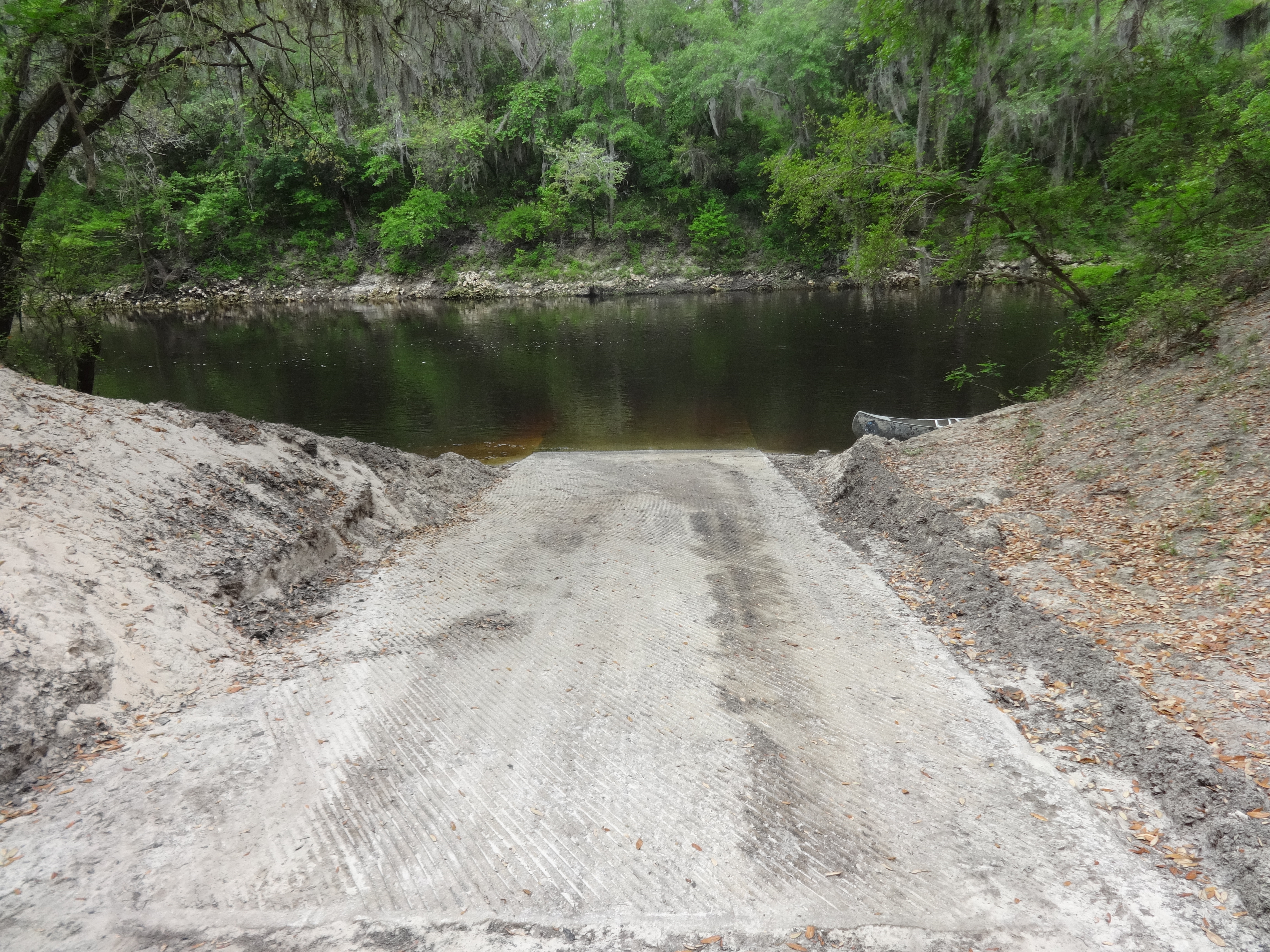 Withlacoochee River boat ramp, Hamilton County, Florida.JPG